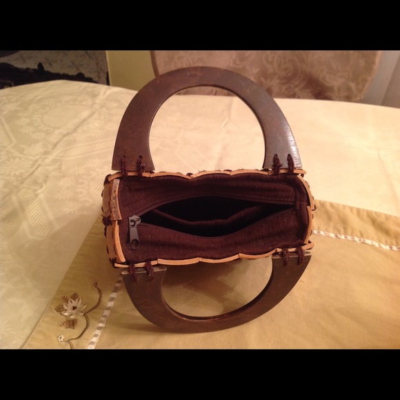 Purse - Picture 3 of 4