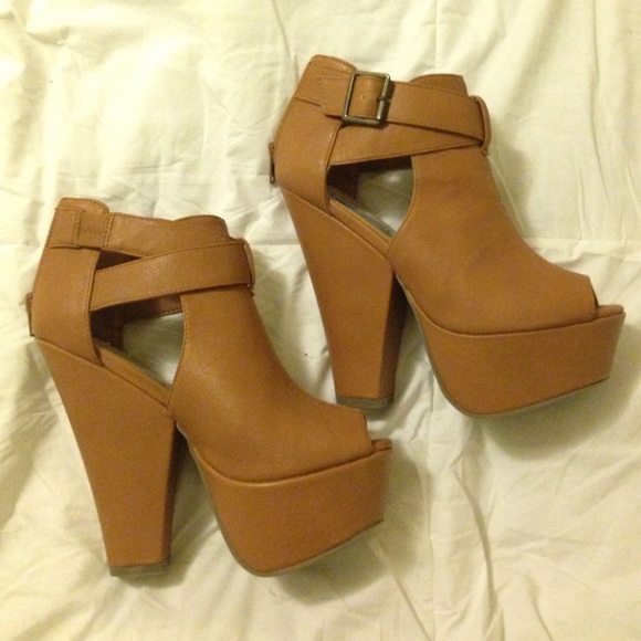 ❌SOLD❌ Steve Madden Heels