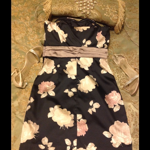 Party Dress - Picture 2 of 3