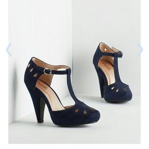 NWOT Modcloth Navy blue Oxford heels