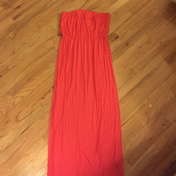 Coral/pink maxi dress, perfect for summer!