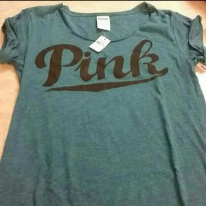 ⚡️FLASH SALE!! NWT VS SHIRT XS 💚