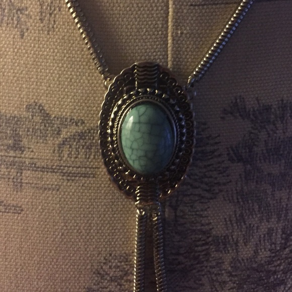 Turquoise boho western necklace - Picture 2 of 3