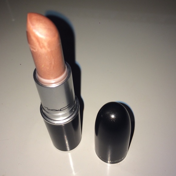 🔥CLOSET CLOSING🔥 MAC Quite Cute - Quiet, Please - Picture 2 of 2