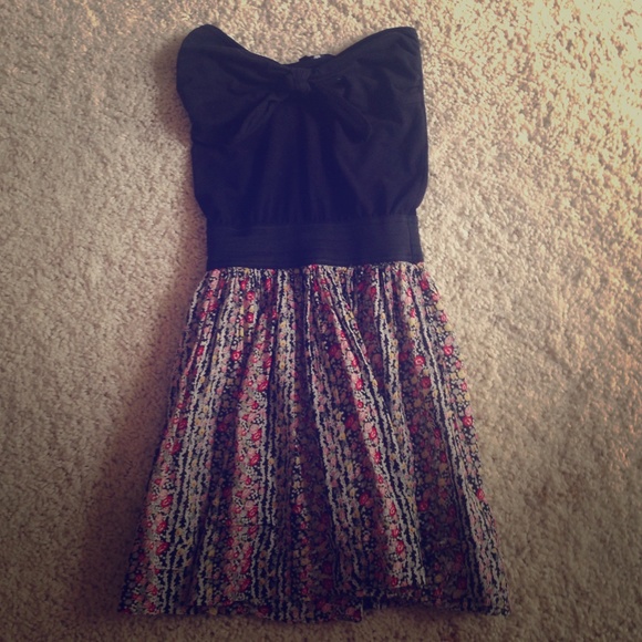 ❌SOLDINBUNDLE❌Strapless dress
