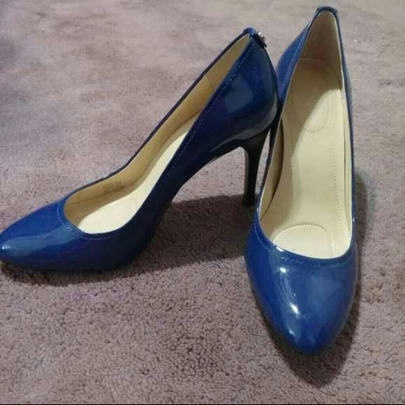 Calvin Klein pump for Softredstone