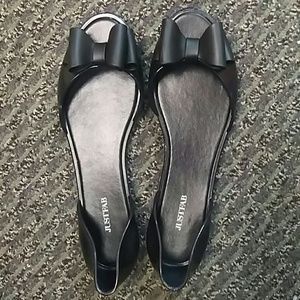Black Bow Flats
