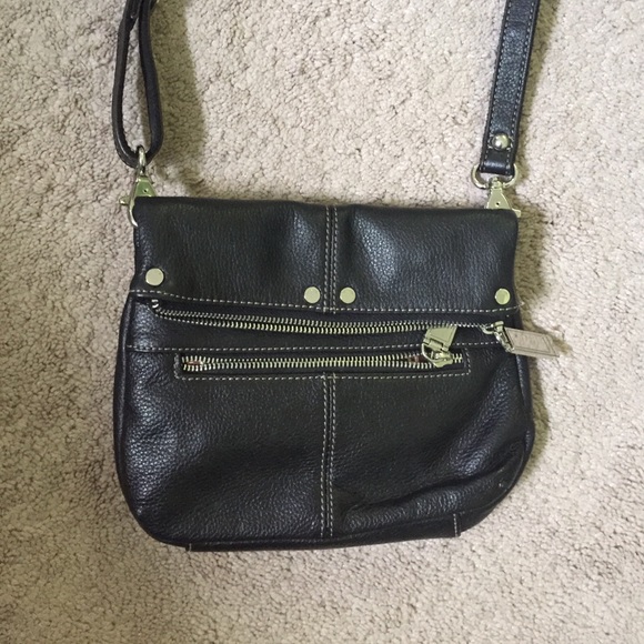 Black tignanello purse from Macy's - Picture 2 of 4
