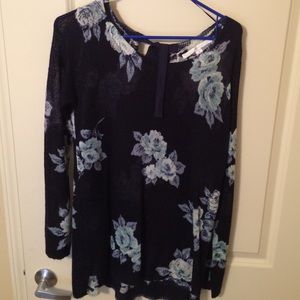 Blue floral knit top