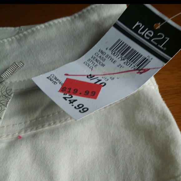 Rue 21 highrise jeans size 9/10