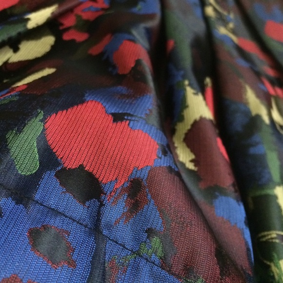 Forever21 High Waisted Circle Skirt - Picture 2 of 3