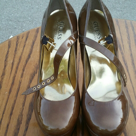 Guess Heels - Picture 1 of 2