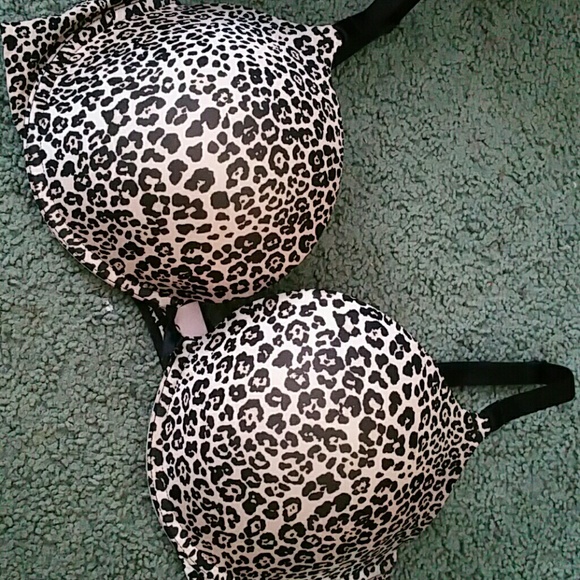 Victoria's Secret Cheetah T-shirt Pushup Bra 36DD