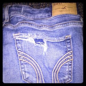 Distressed Hollister jeans 💋💋💋