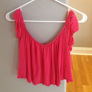 Flowy pink crop top with ruffled sleeves