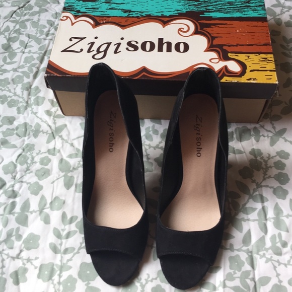 New In Box Zigi Soho size 7.5