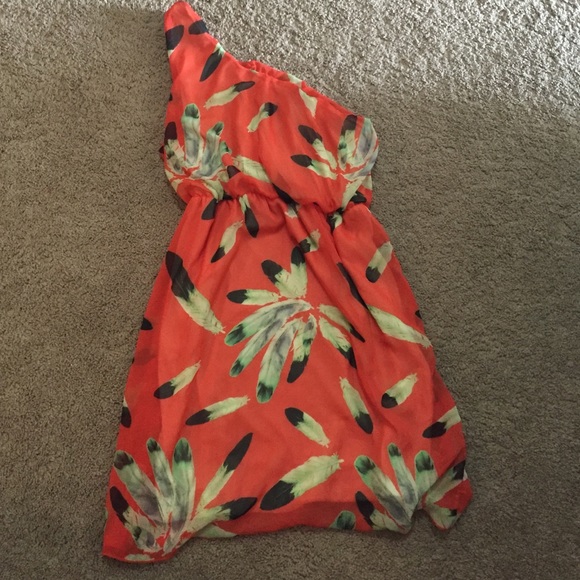 One shoulder dress
