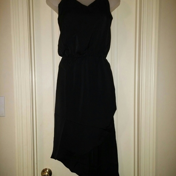 Black asymmetrical dress - Picture 2 of 3