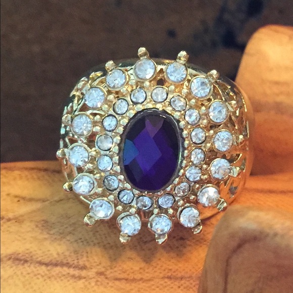 18K GF Rhinestone Ring - Picture 3 of 4