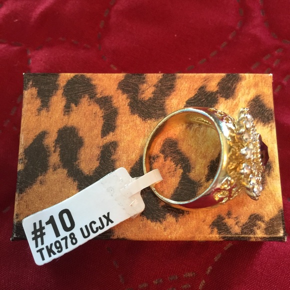 18K GF Rhinestone Ring - Picture 4 of 4