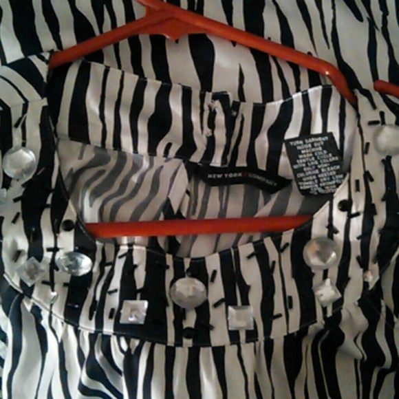 Zebra printed - Picture 3 of 3