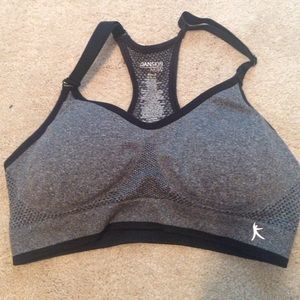 Sports bra