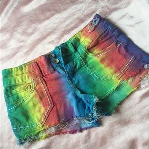 Super cute tie dye shorts🍭