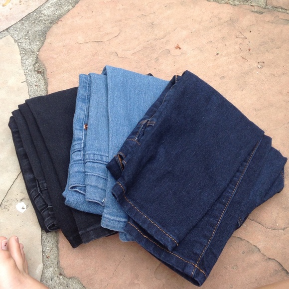 2 Pairs of Jeans