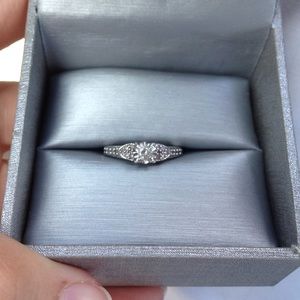 So beautiful diamond ring