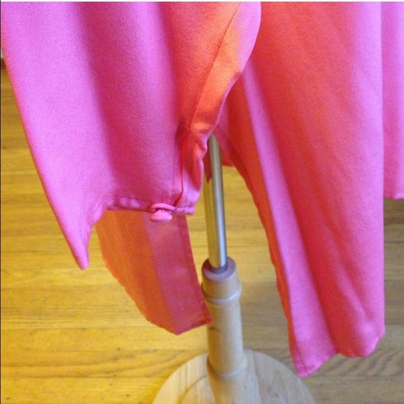 DVF Pink Silk Tunic. Size Small. - Picture 3 of 3