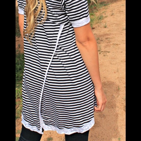 Hi-low black/white stripe top with lace accents. - Picture 2 of 2