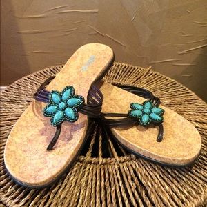 NWOT Turquoise flower sandals