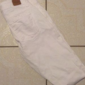 White regular American Eagle Jeans