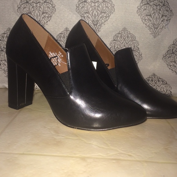 Black H&M Pumps