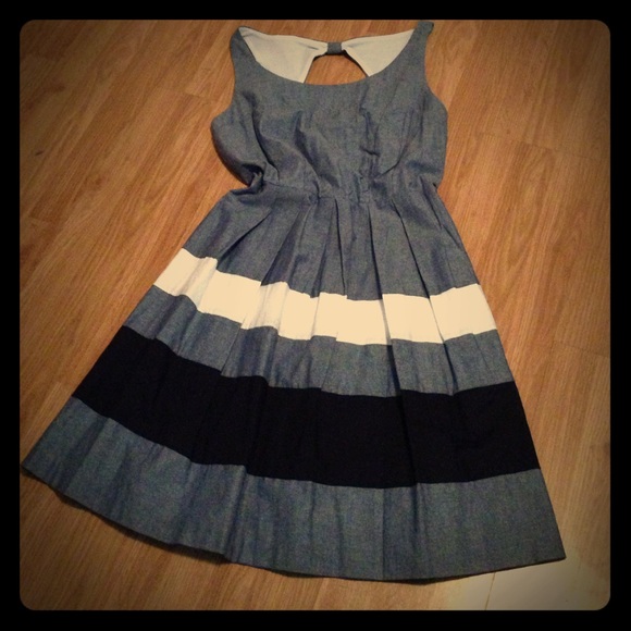 NWOT Fun and flirty dress