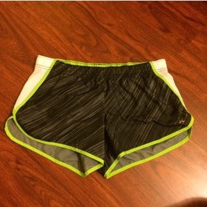 Xersion shorts in a medium