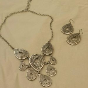 Lucky Brand necklace and matching earrings