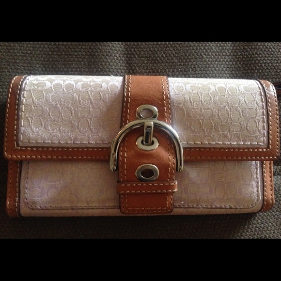 Coach wallet