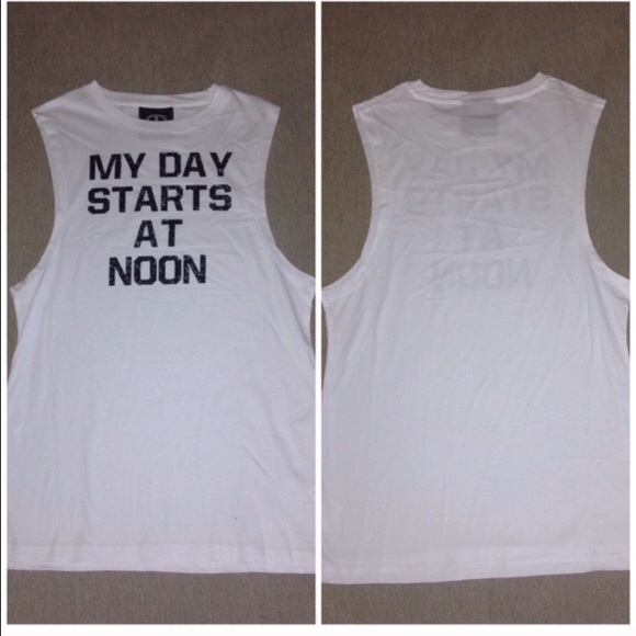 My day starts at noon tank ππ» - Picture 4 of 4