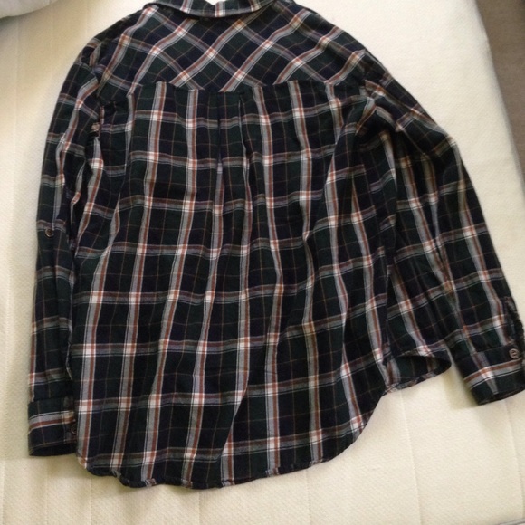 Button up - Picture 2 of 2