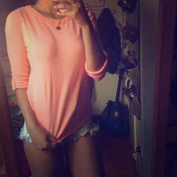 Old Navy Tops - 🚫🚫sold🚫🚫Peach sweater top