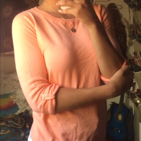 🚫🚫sold🚫🚫Peach sweater top - Picture 2 of 2