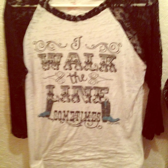 Cute Boutique Shirt!! - Picture 1 of 2