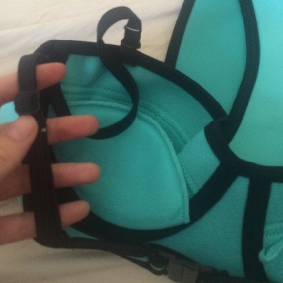 ❌sold❌ Neoprene bikini - Picture 3 of 4