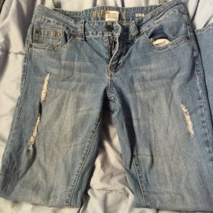 Ripped light denim skinny jeans