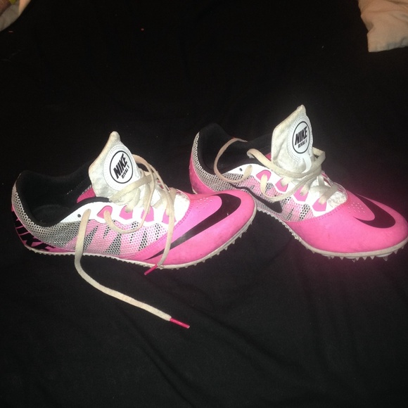 Nike track and felid shoes.