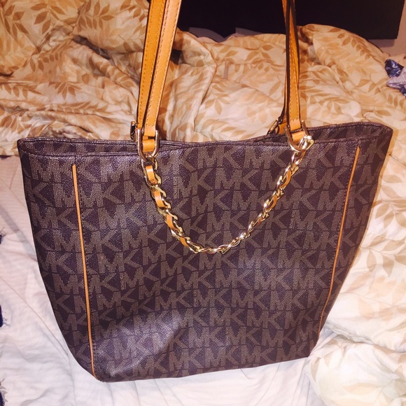 Authentic mk purse