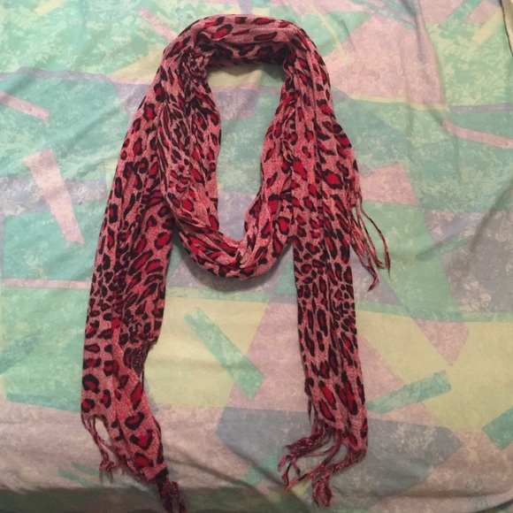 Red Leopard Scarf
