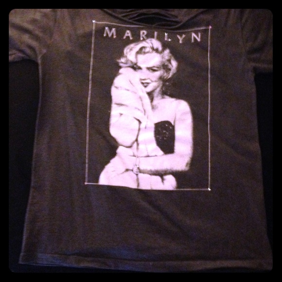 Marilyn Monroe Slouch Tee w/Swarovski Accents