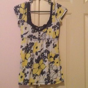 Floral hollister top